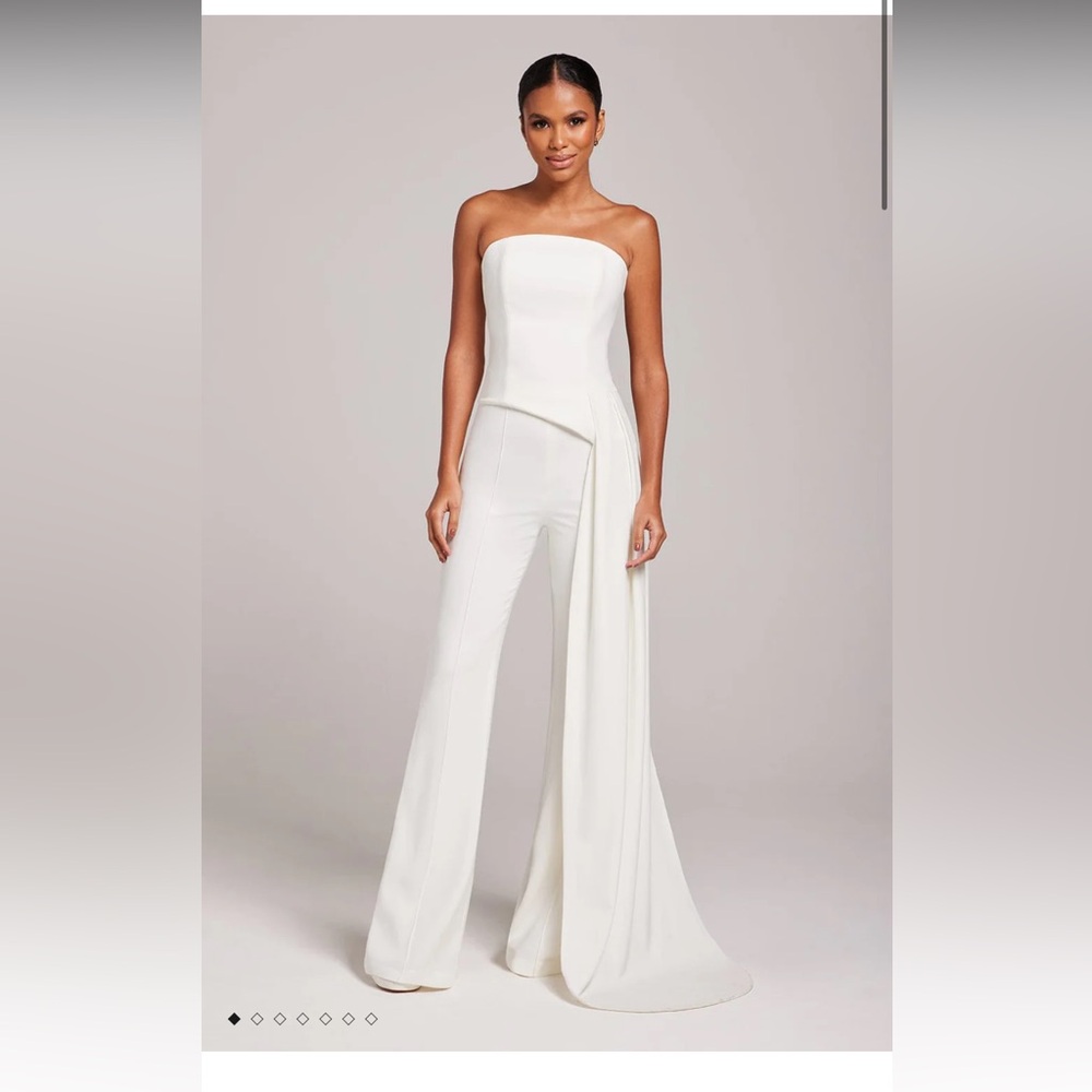 Nadine Merabi Faye White top and Charlotte White pants. S/M in top & S/M bottom.